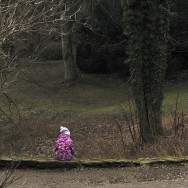Kind mit Pudelmütze